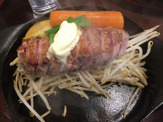 福岡でステーキ食うなら ビフテキ屋 うえすたん で決まり とくなび福岡