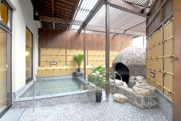 太宰府市唯一の天然温泉「日帰り温泉 みかさの湯」 | とくなび福岡