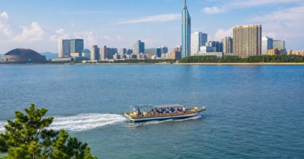 Fukuoka Boat & Cruise Guide: Nakasu, Hakata Bay and Islands